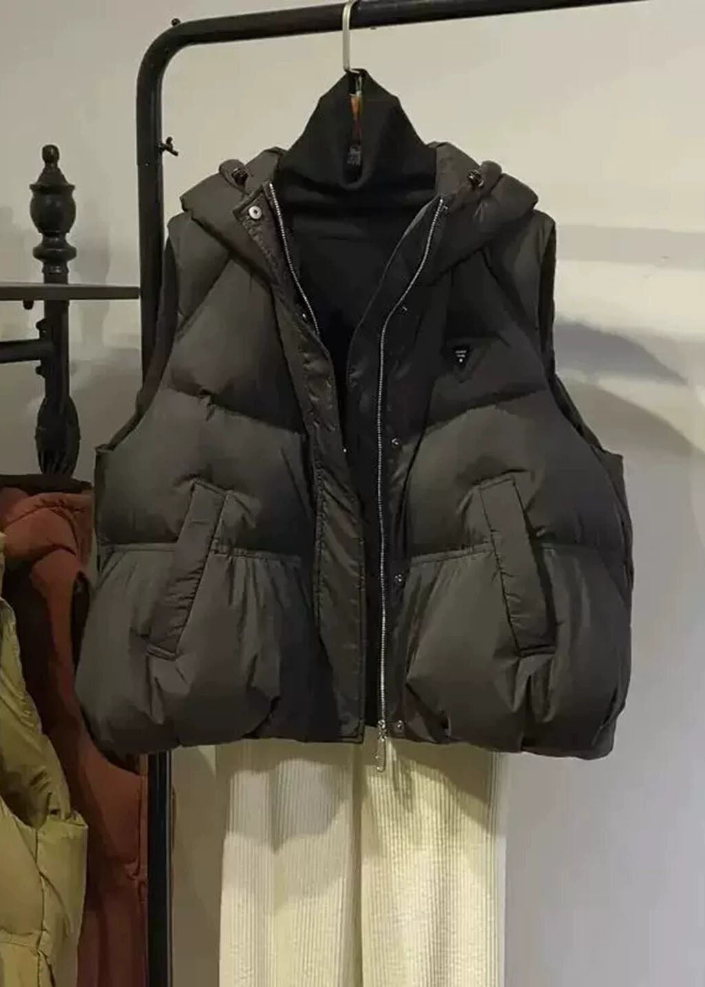 Loose Black Hooded Fine Cotton Filled Womens Parka Winter