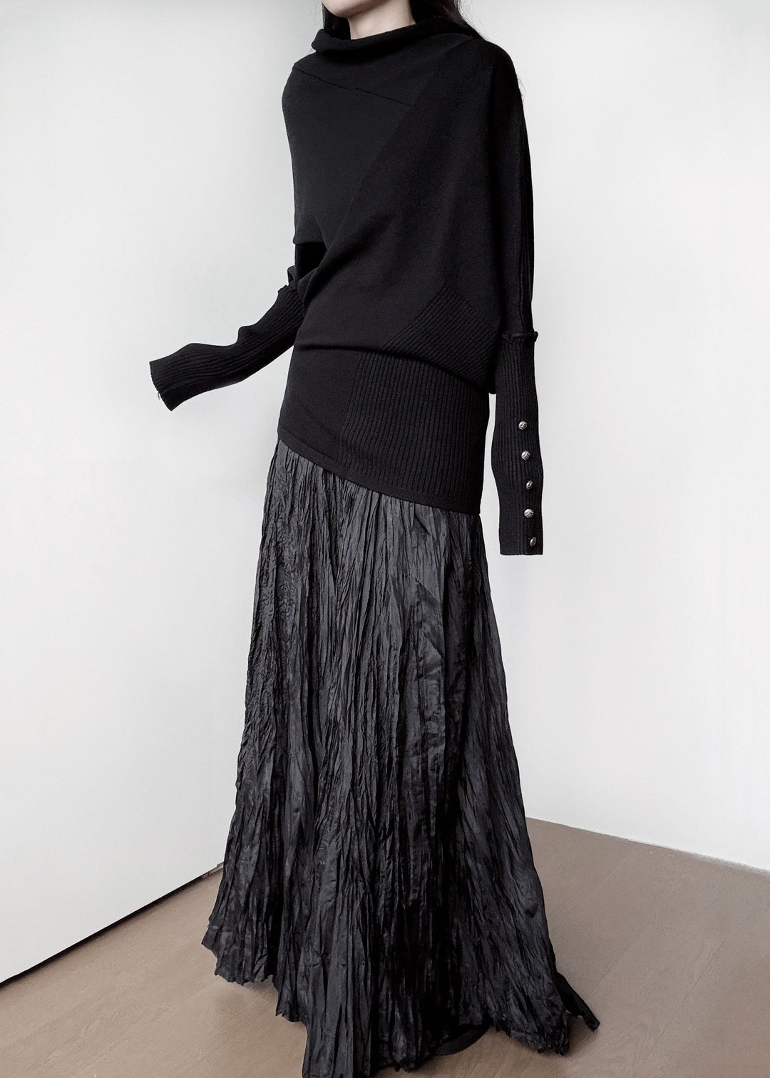 Loose Black Turtle Neck Asymmetrical Design Knit Short Sweater Winter