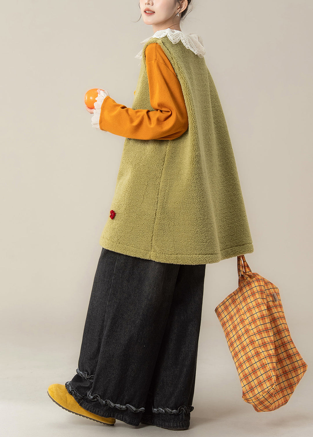 Loose Fruit Green Floral Fluffy Waistcoat And Black Ruffled Pants Two Pieces Set Sleeveless