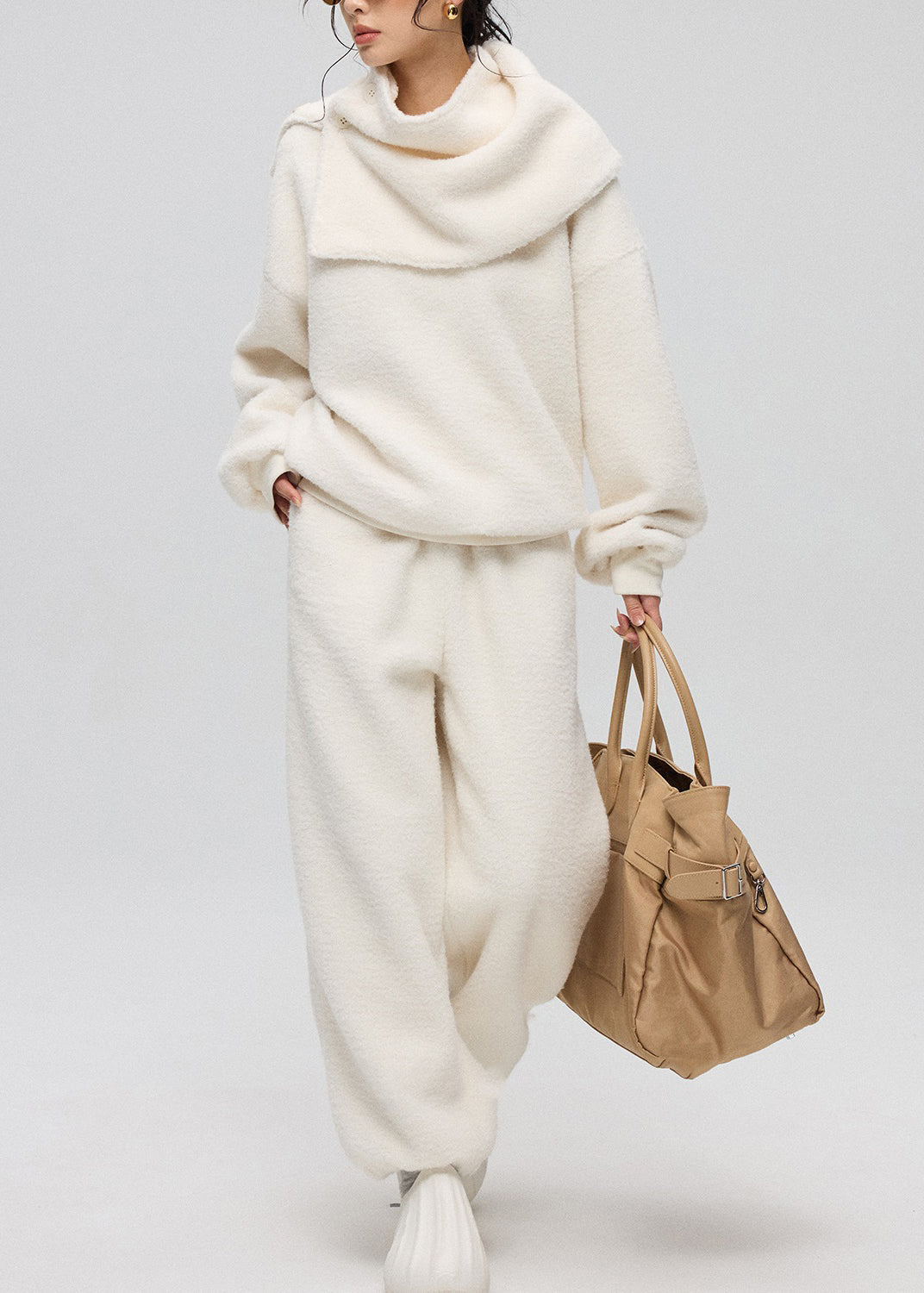 Loose White O-Neck Button Solid Teddy Faux Fur Three Pieces Set Winter