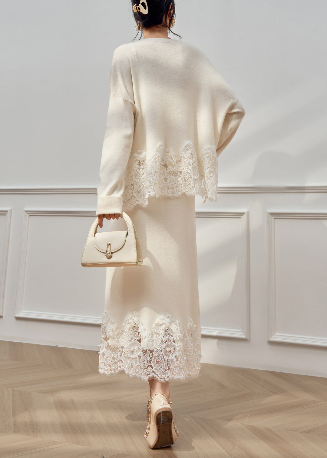 Loose White O Neck Pearl Lace Patchwork Knit Two Pieces Set Winter