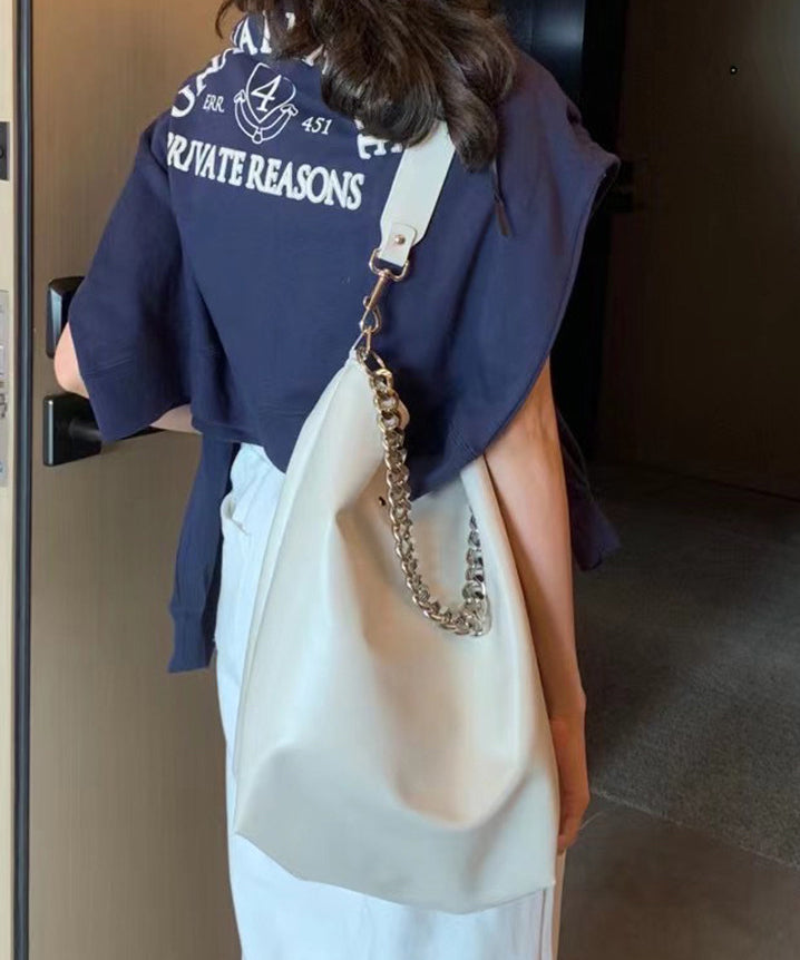 Modern Black Large Capacity Chain Linked Faux Leather Shoulder Bags