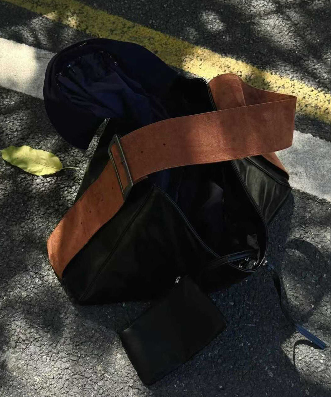 Modern Black Large Capacity Faux Leather Messenger Bag