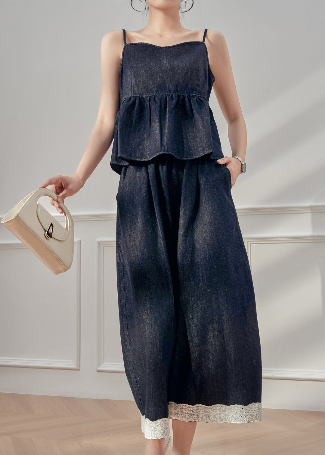 Modern Dark Blue Lace Patchwork Denim Vest And Crop Pants Two Pieces Set Sleeveless