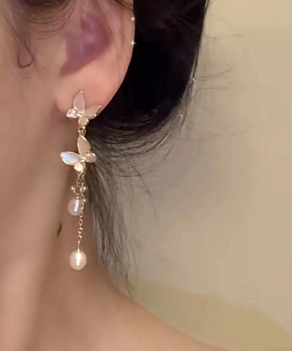 Modern Gold Copper Alloy Pearl Butterfly Tassel Drop Earrings