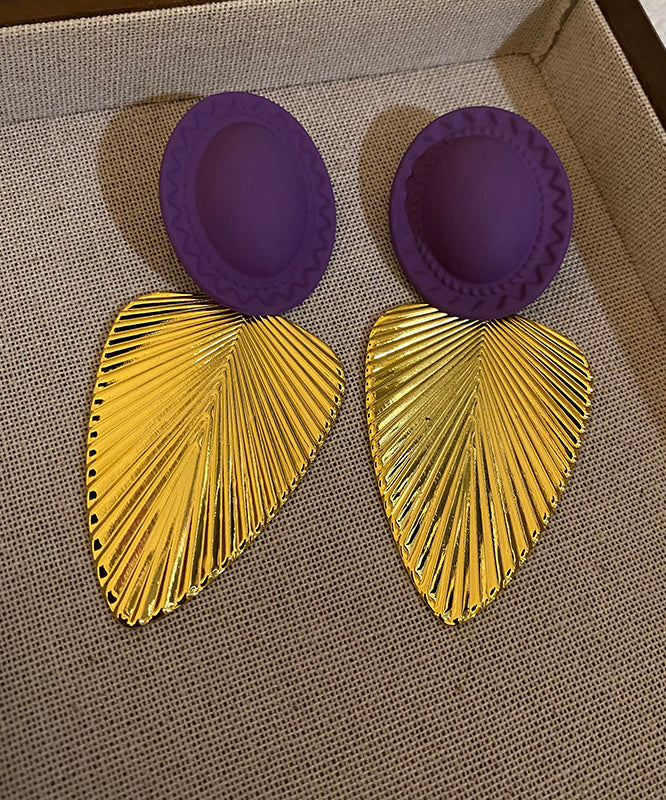 Modern Golden Leaf Shape Metal Drop Earrings - Omychic