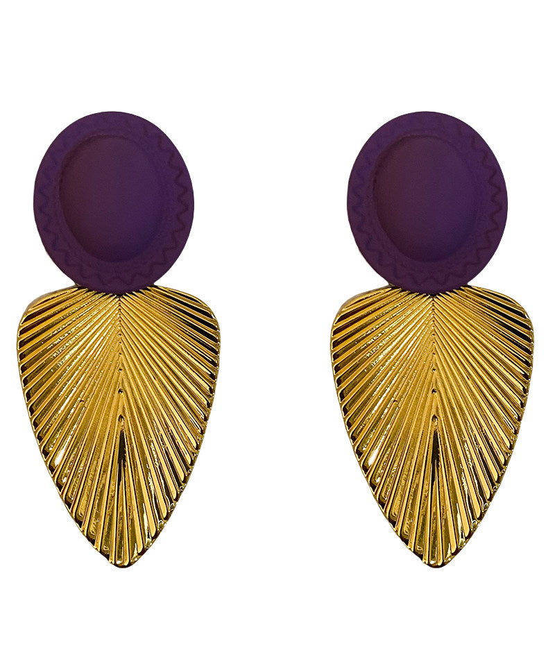 Modern Golden Leaf Shape Metal Drop Earrings - Omychic