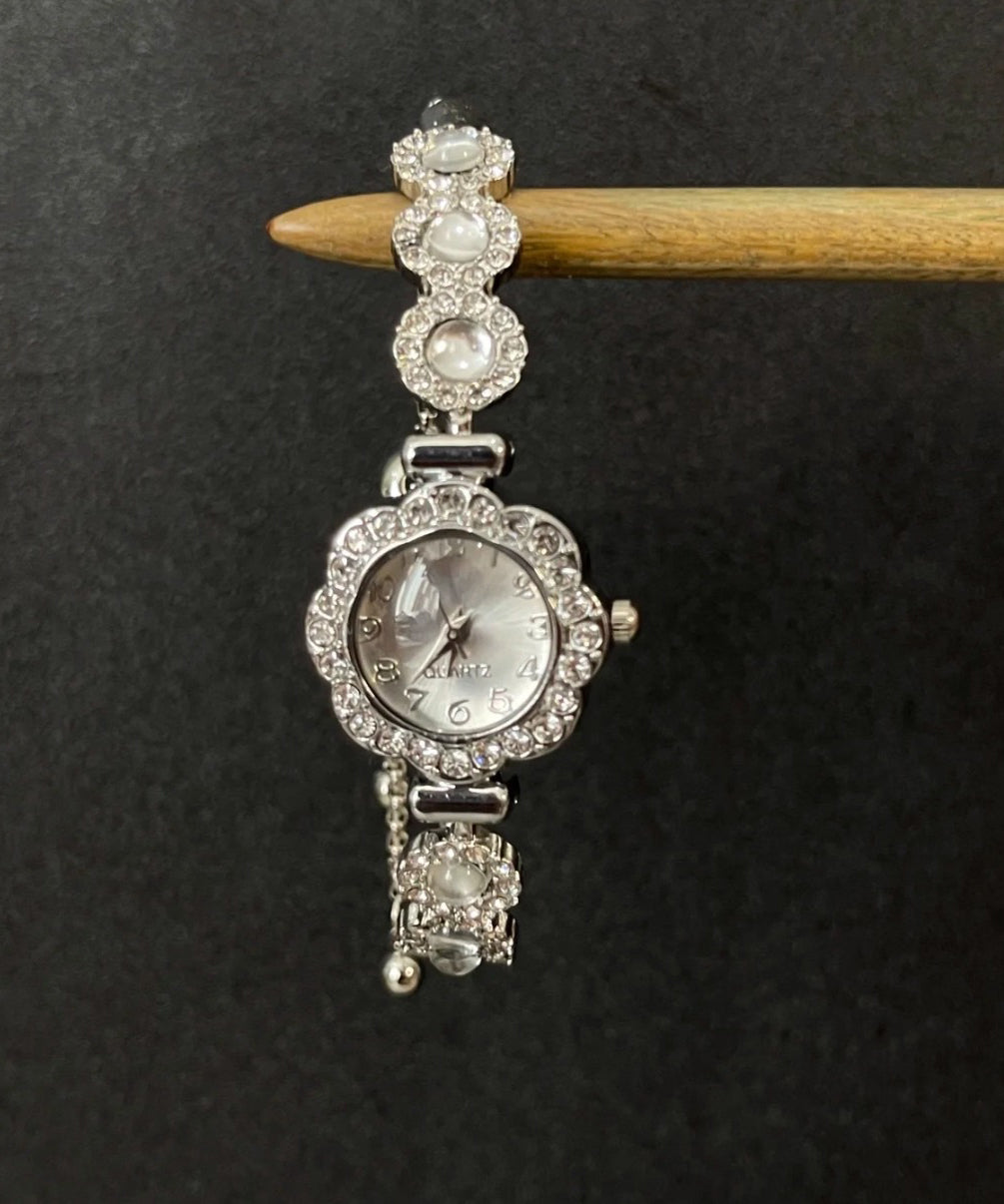 Modern Silk Alloy Zircon Hardlex Crystal Tassel Watches