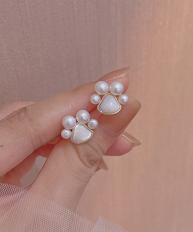Modern White Copper Alloy Pearl Shell Cat's Paw Stud Earrings