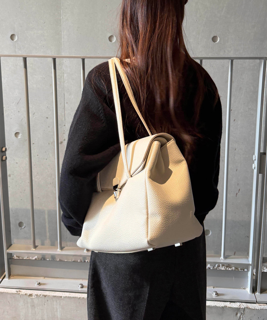 Modern White Large Capacity Faux Leather Shoulder Bag