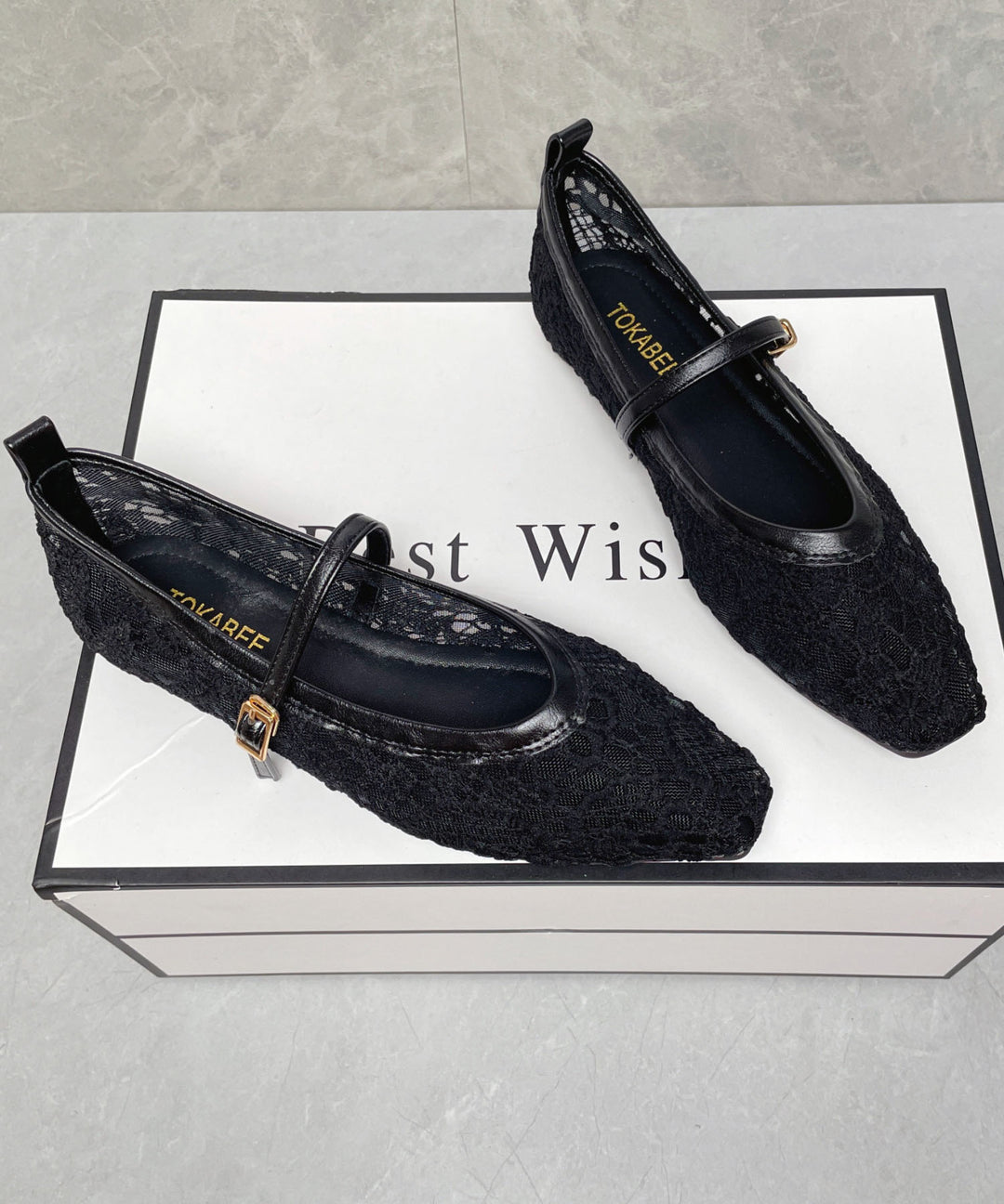 New Apricot Breathable Mesh Hollowed Out Flat Shoes Buckle Strap