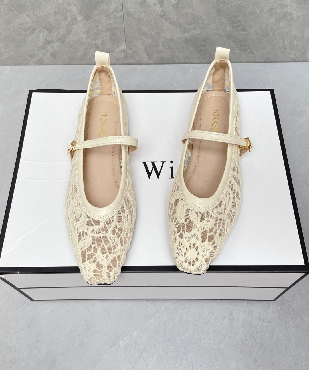 New Apricot Breathable Mesh Hollowed Out Flat Shoes Buckle Strap