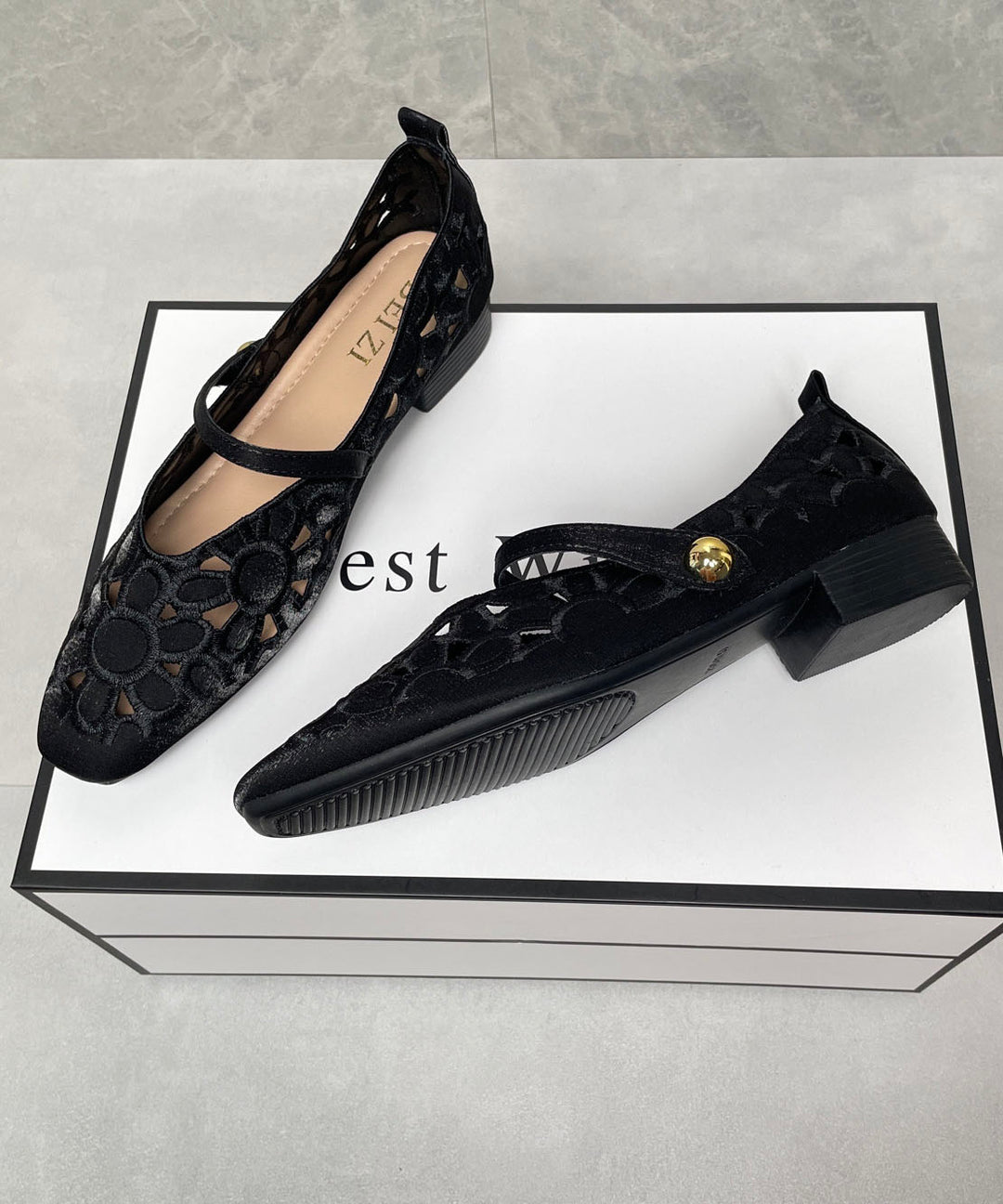 New Chinese Style Black Satin Embroidered Flat Shoes Buckle Strap