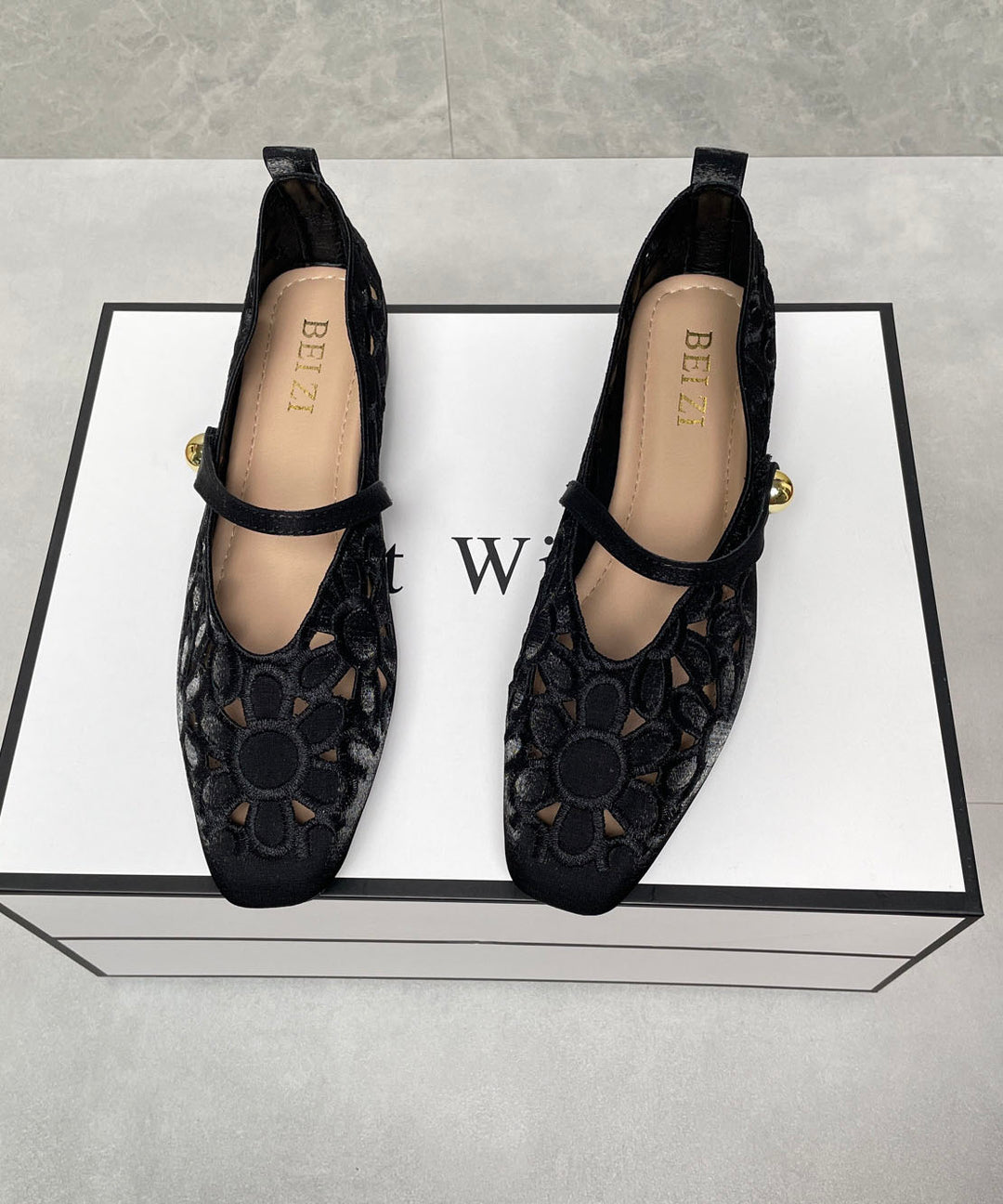 New Chinese Style Black Satin Embroidered Flat Shoes Buckle Strap