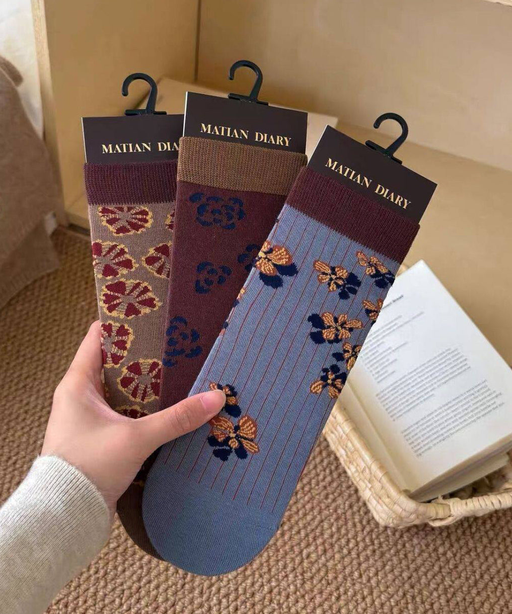 New Korean Style Striped Jacquard Mid Calf Socks