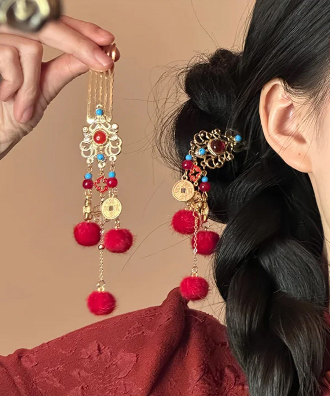 New Red Hairball Tassel Jade Metal Hairpin