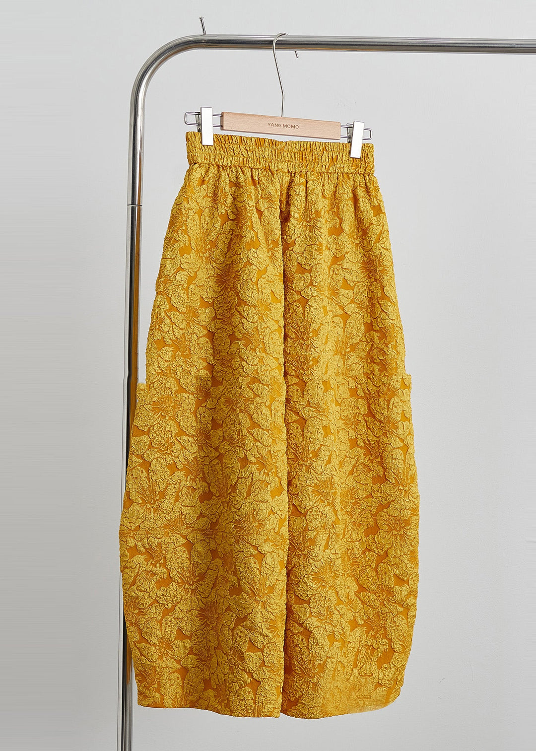 New Retro Golden Jacquard Silk Two Pieces Set Sleeveless