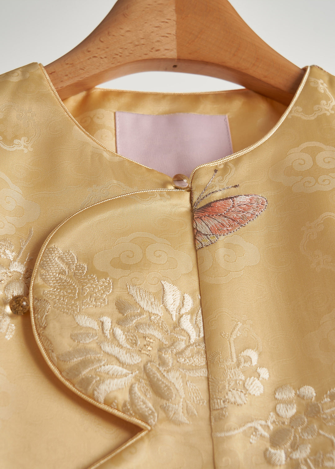 New Retro Yellow Embroidered Butterfly Silk Coats Fall