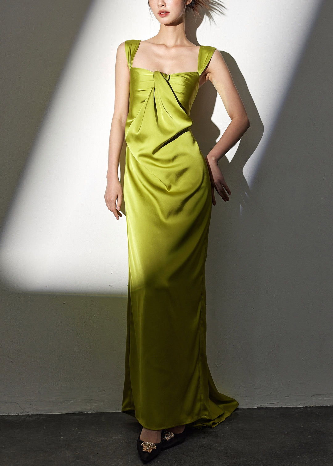 Novelty Green Square Collar Backless Silk Long Dresses Sleeveless