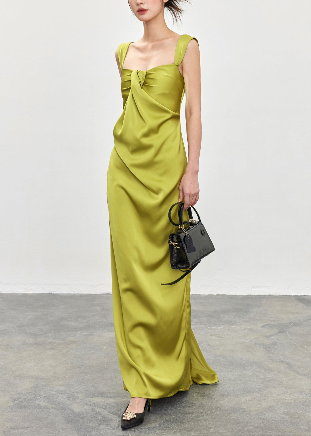 Novelty Green Square Collar Backless Silk Long Dresses Sleeveless