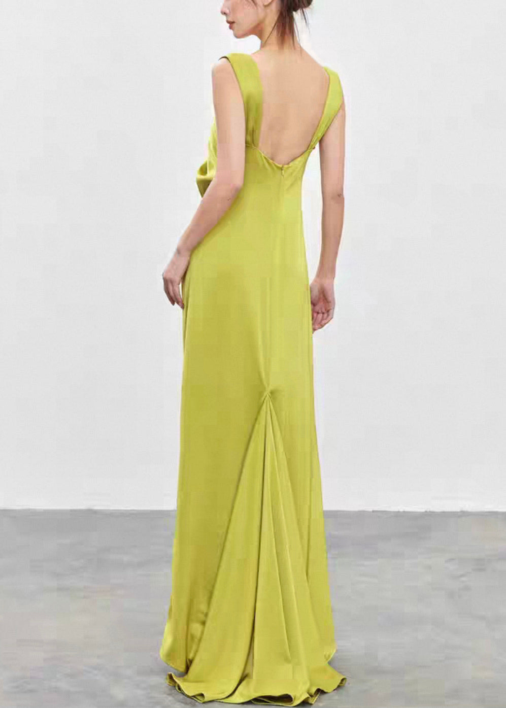 Novelty Green Square Collar Backless Silk Long Dresses Sleeveless