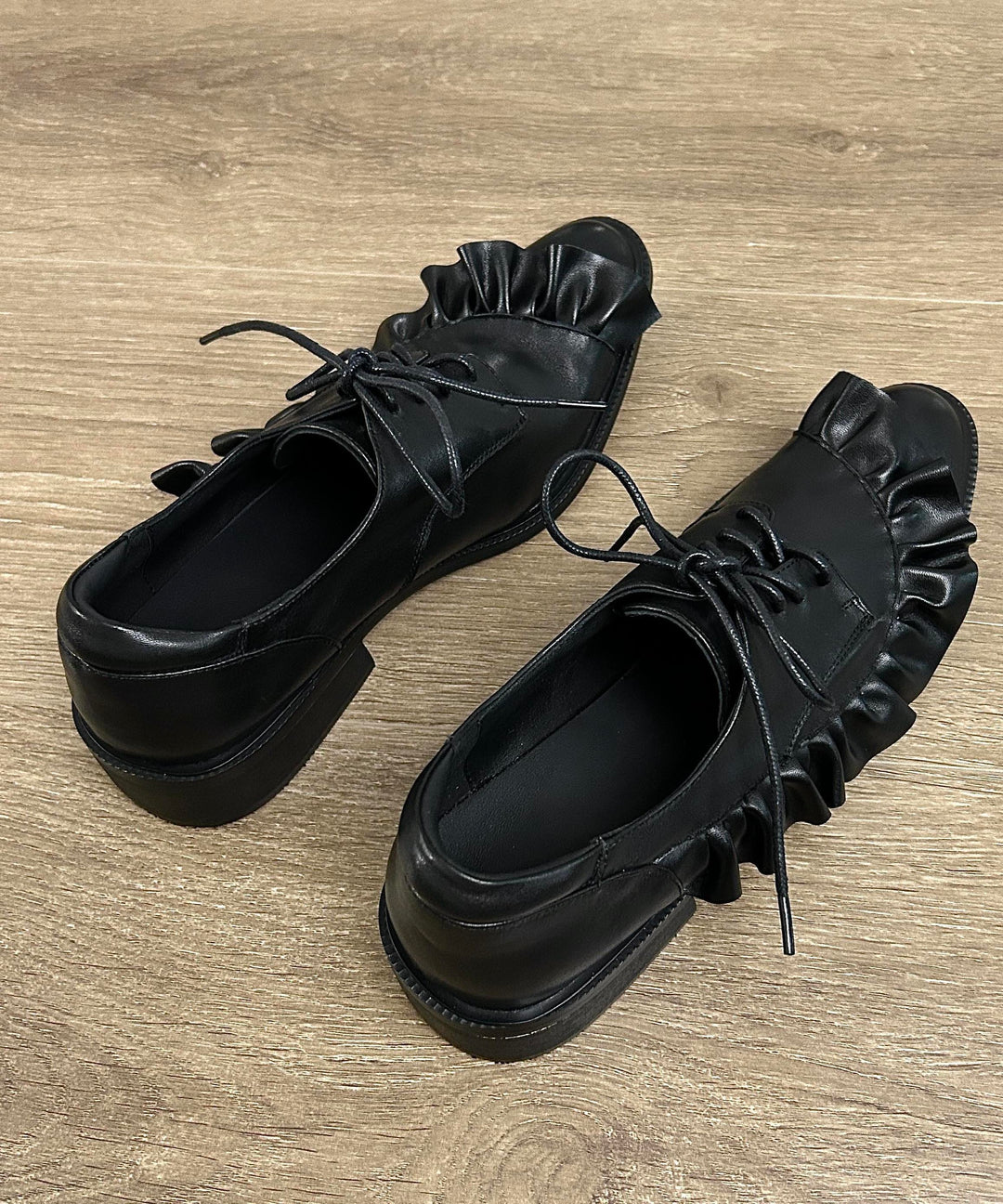 Original Design Black Ruffled Lace Up Splicing Flat Feet Shoes