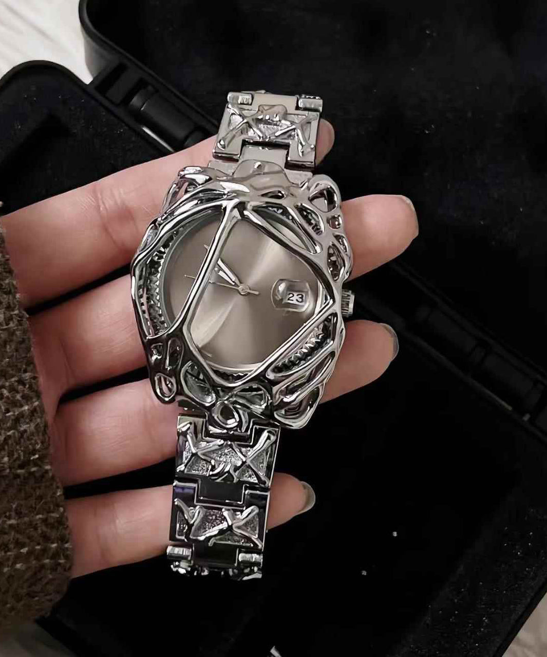 Original Design Silk Stainless Steel Sapphire Crystal Men Watches