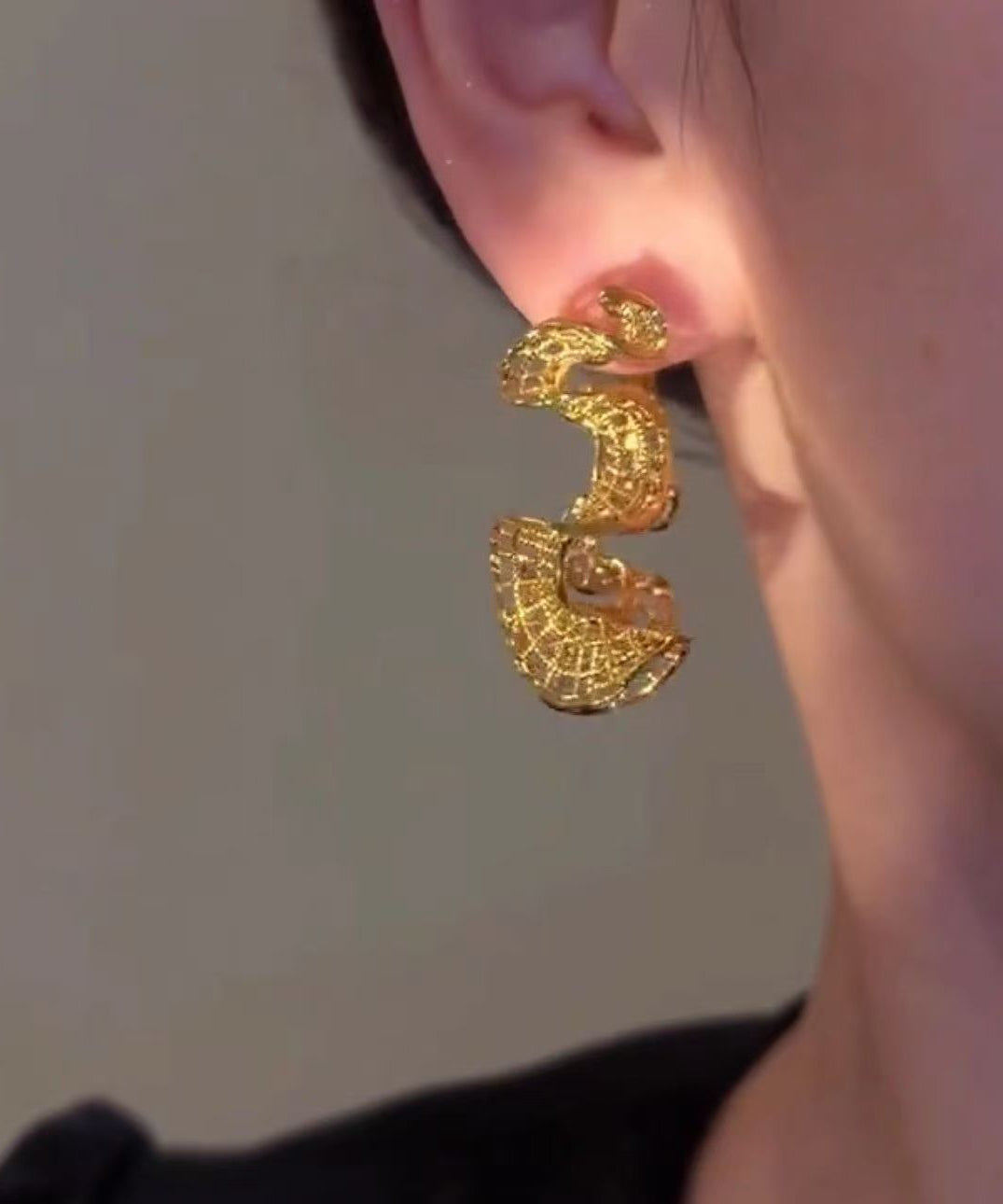 Oversize Gold Sterling Silver Overgild S-Shaped Hollow Out Hoop Earrings