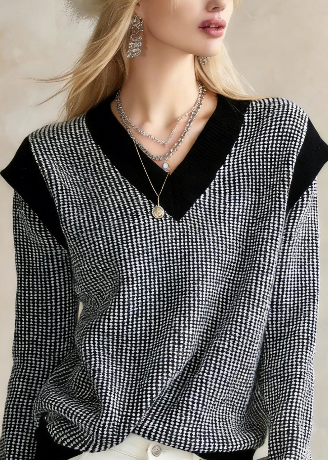Plus Size Black V Neck Plaid Knit Sweater Tops Winter