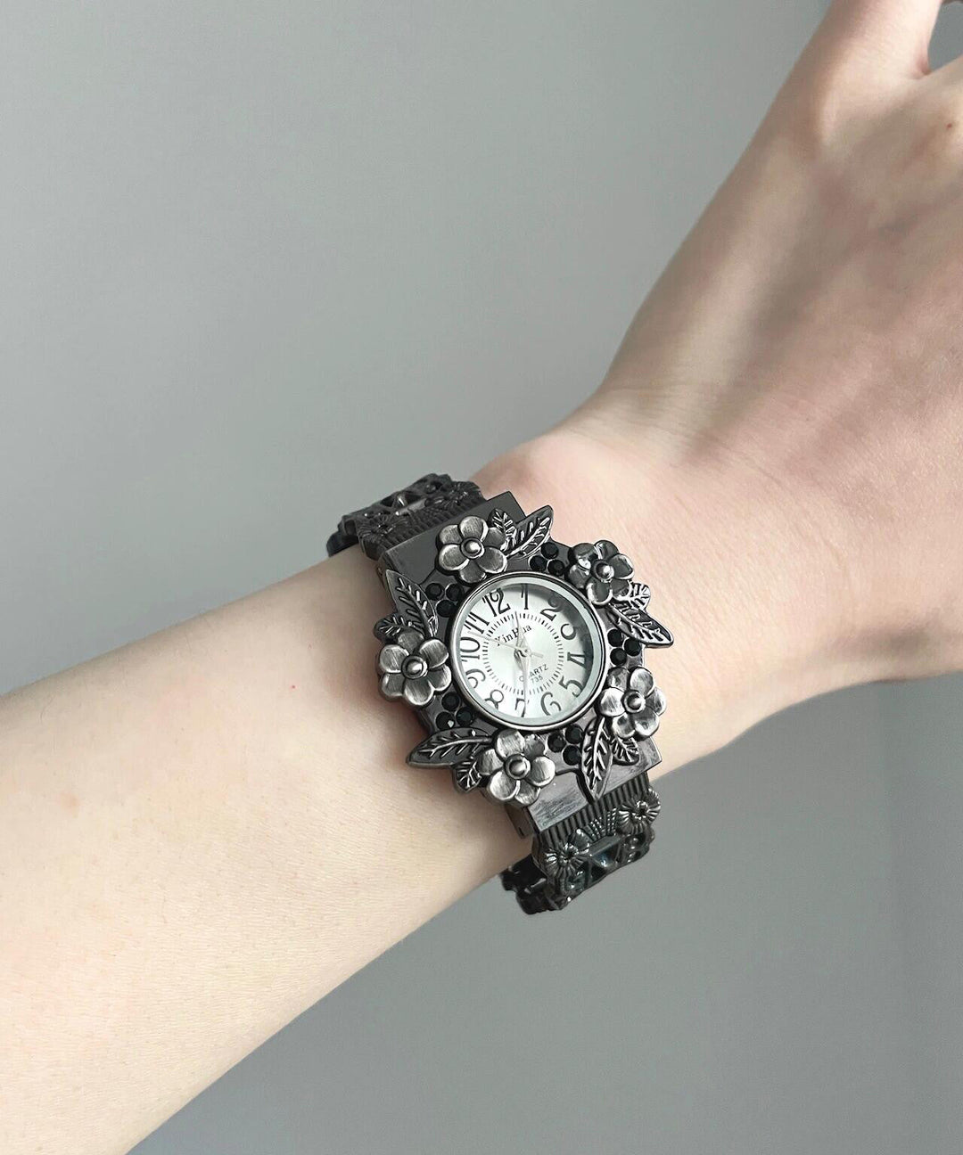 Retro Black Metal Floral Hollow Out Watches