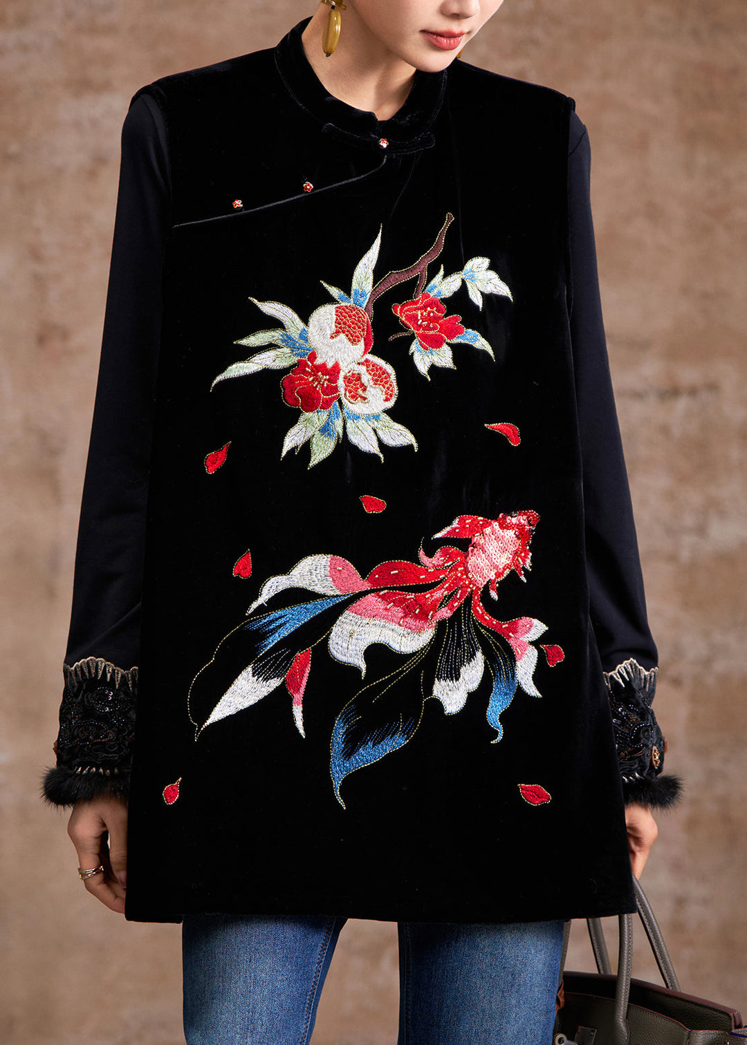 Retro Black Stand Collar Embroidered Waistcoat Sleeveless