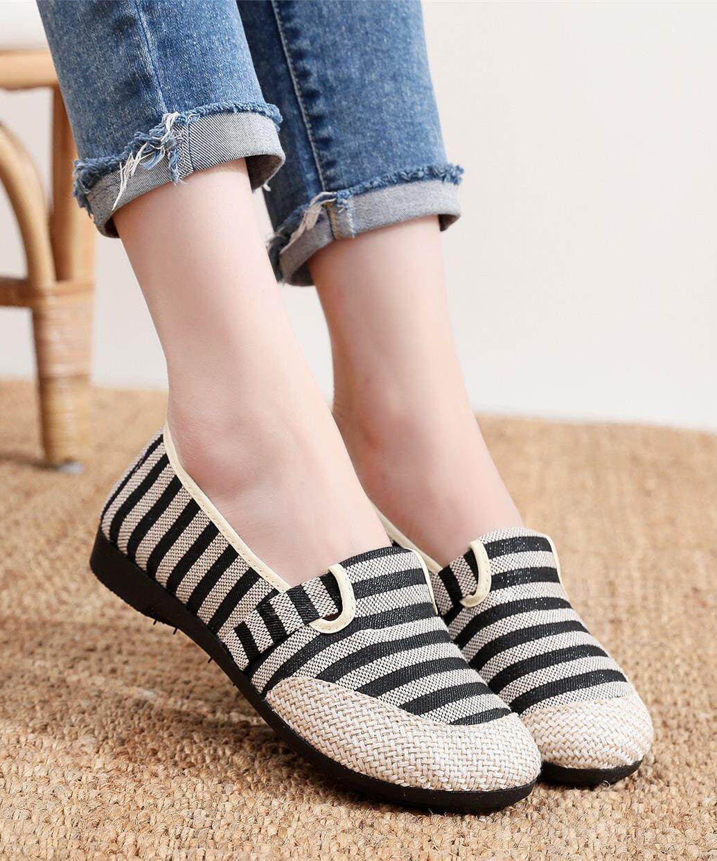 Retro Black Striped Flat Feet Shoes Comfortable Flats