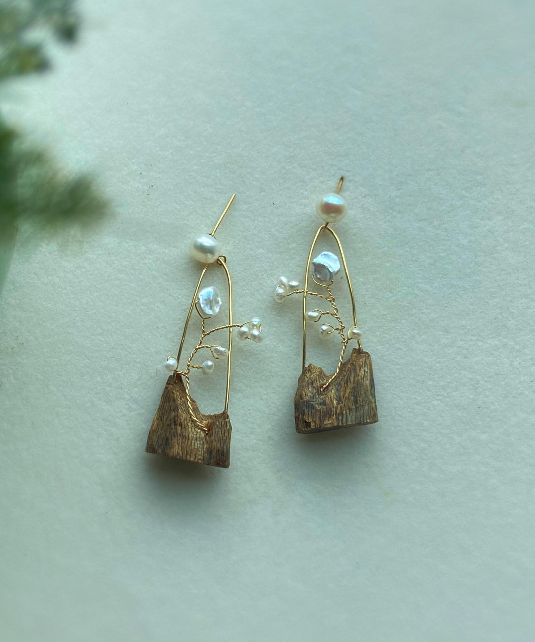 Retro Gold Wooden Alloy Pearl Tassel Drop Earrings