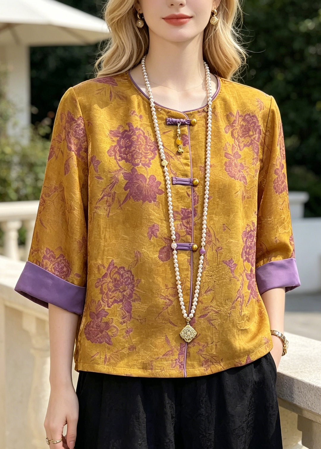Retro Golden Jacquard Chinese Button Silk Top Half Sleeve