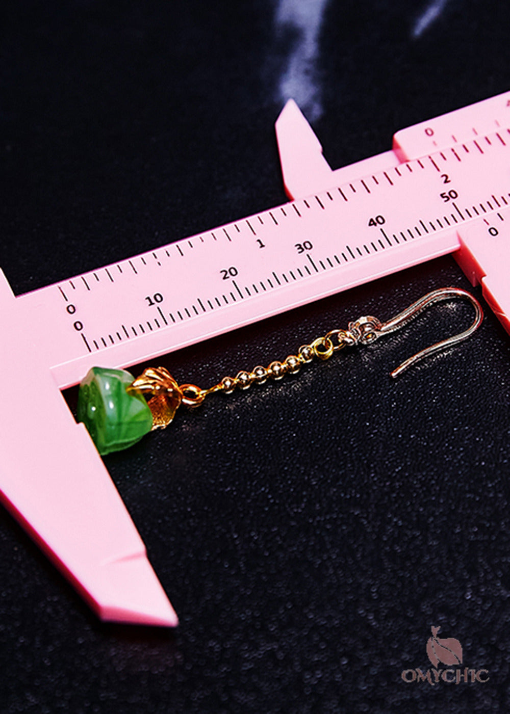 Retro Green Lotus Seedpod Jade Gilding Drop Earrings