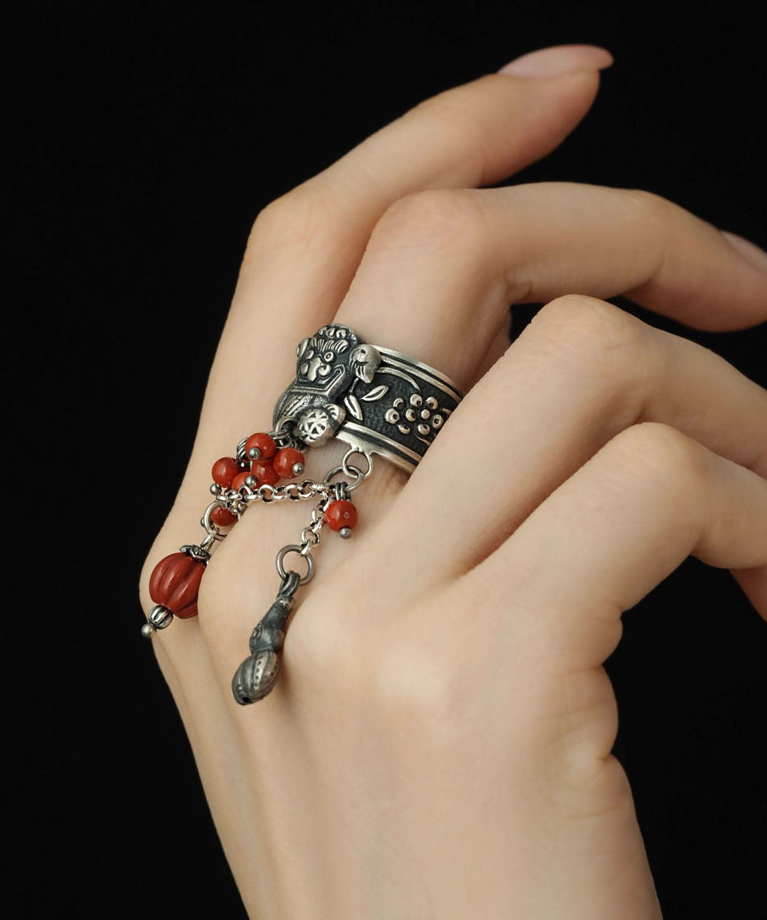 Retro Silk Sterling Silver Awakening Lion Rolling Embroidered Ball Tassel Open Rings