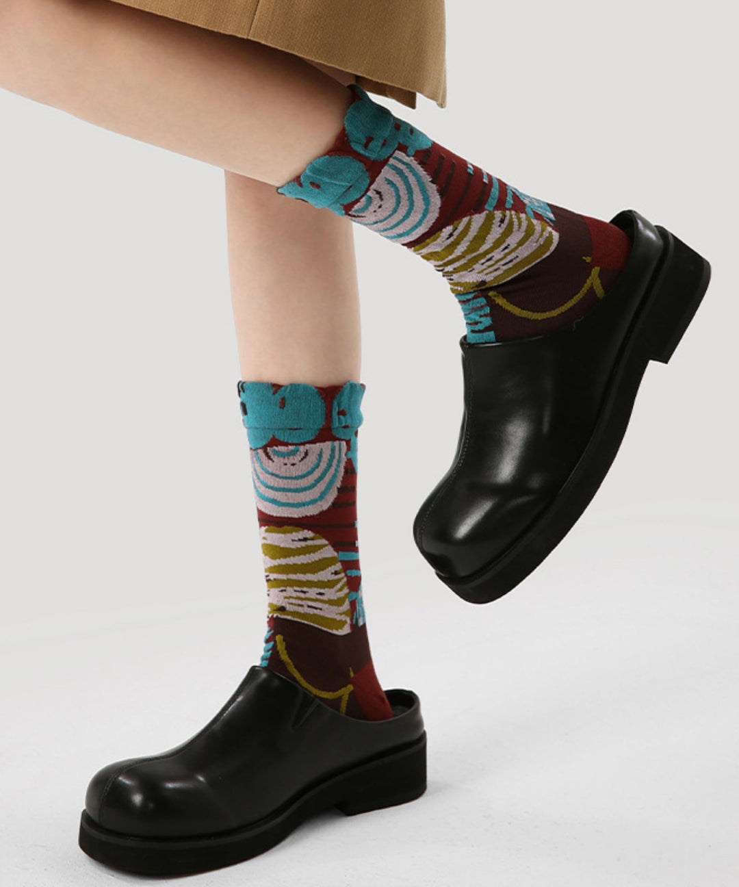 Retro Versatile Jacquard Cotton Crew Socks