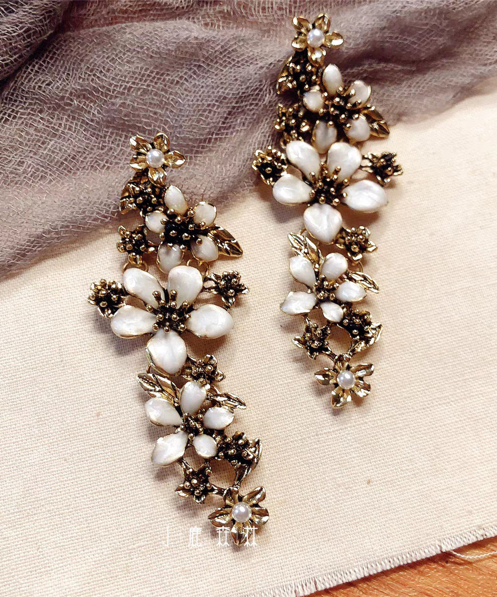 Retro White Alloy Floral Tassel Drop Earrings