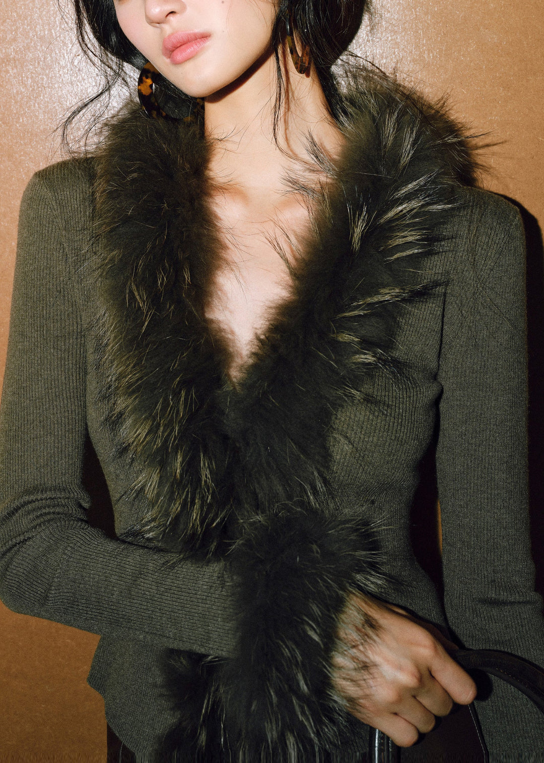 Silm Fit Tea Green V Neck Patchwork Fox Fur Knit Top Winter