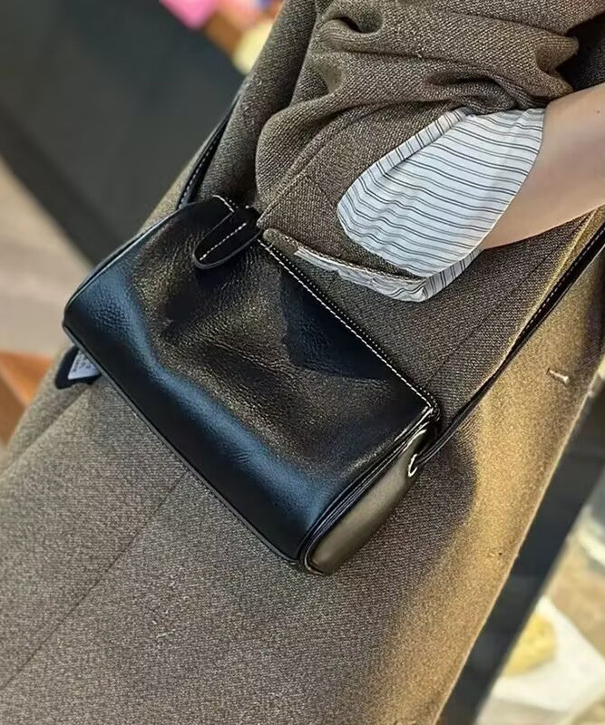Simple Black Solid Durable Faux Leather Round Bag