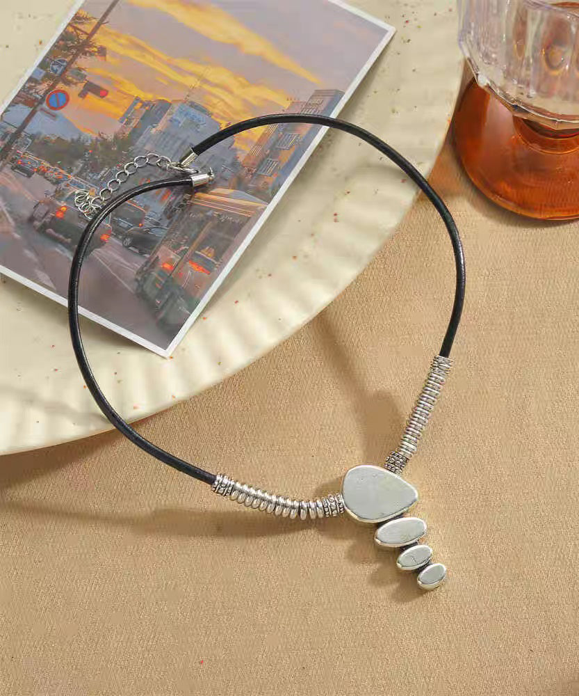 Simple Colorblock Leather Alloy Patchwork Pendant Necklace - Omychic