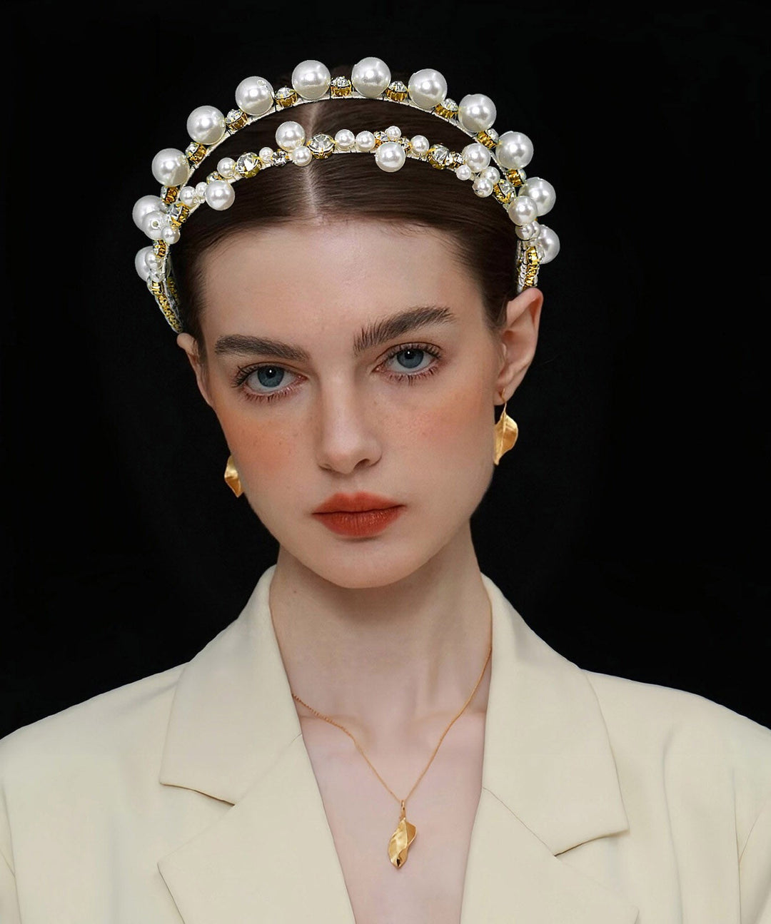 Simple Milky White Acrylic Zircon Pearl HairPiece