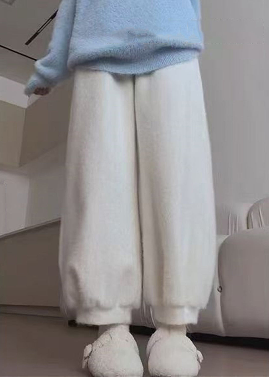 Simple White Pockets Solid Mink Hair Knitted Lantern Crop Pants Winter