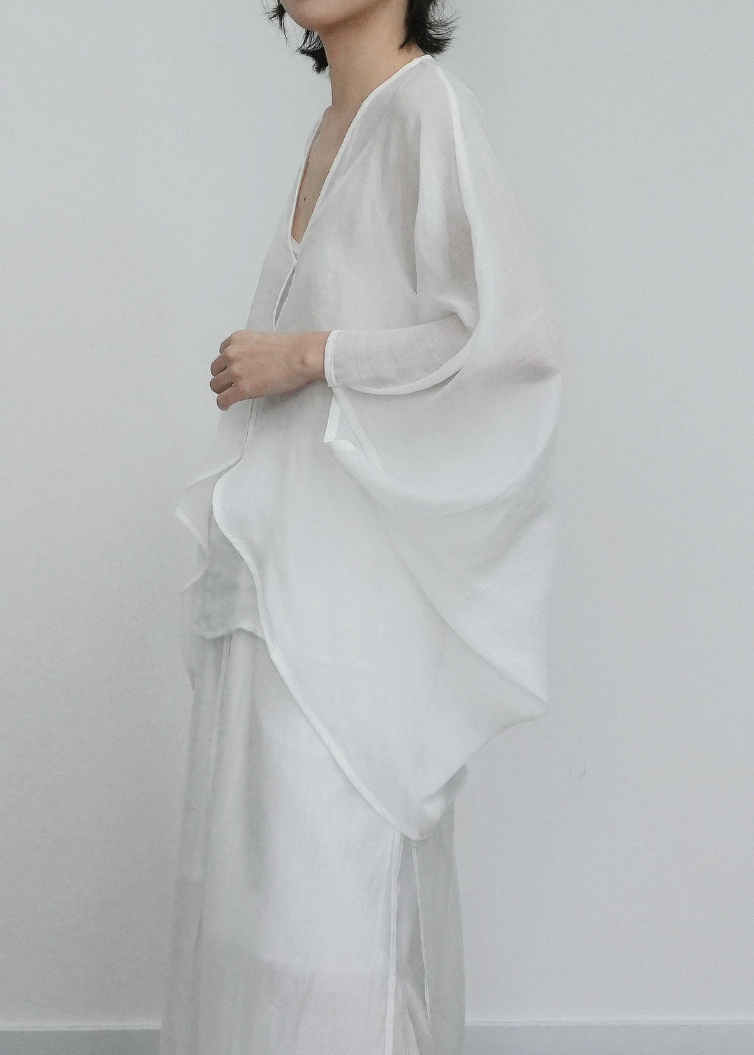 Simple White V Neck Tie Lace Cardigans And Vest Two Piece Set Batwing Sleeve