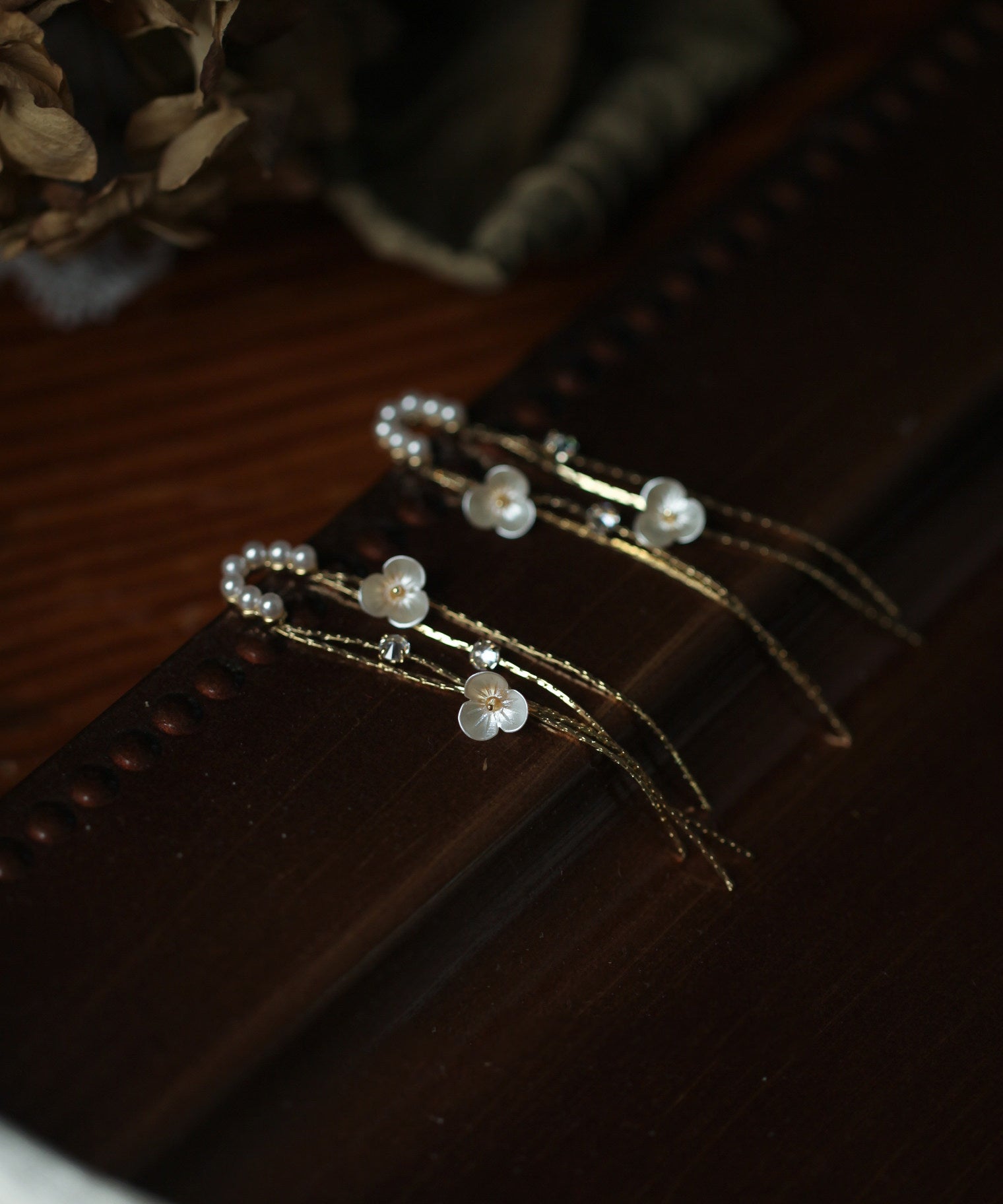 Skinny Gold Alloy Pearl Floral Tassel Drop Earrings - Omychic