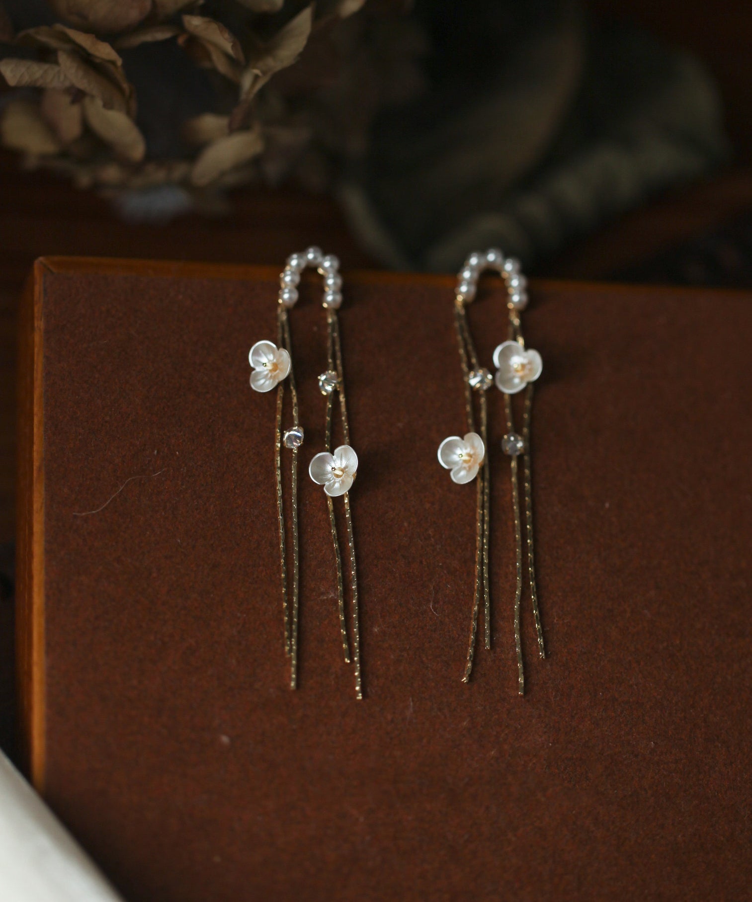 Skinny Gold Alloy Pearl Floral Tassel Drop Earrings - Omychic