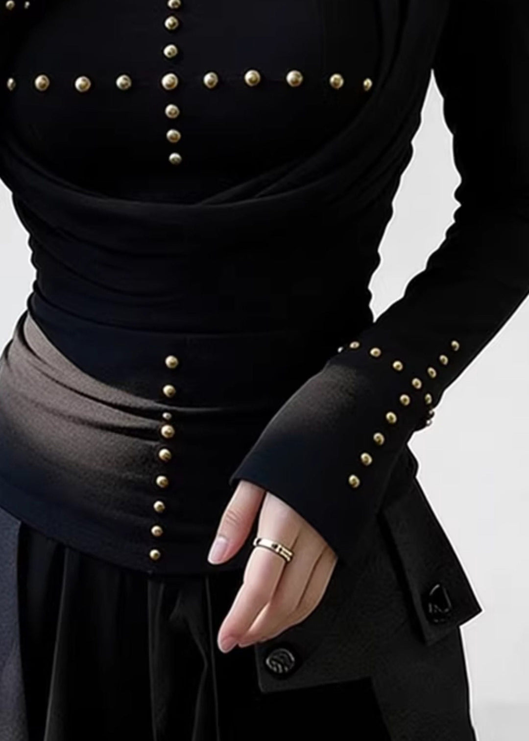 Slim Fit Black Wrinkled Nail Bead Cotton T Shirt Spring