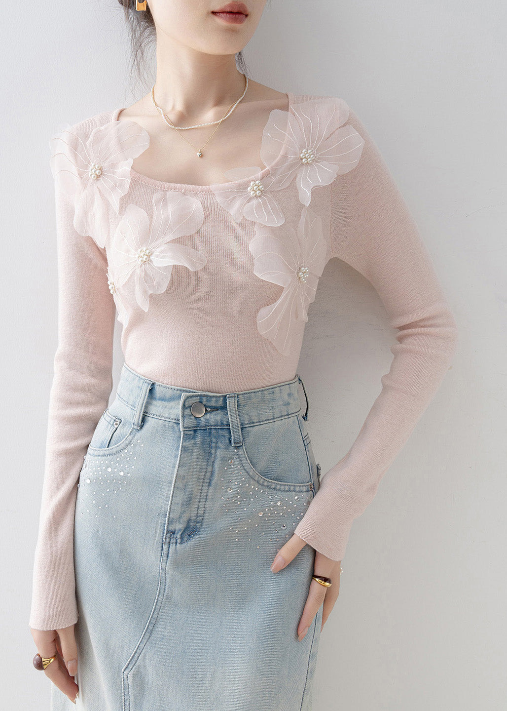 Slim Fit Pink O Neck Floral Nail Bead Knit Top Spring