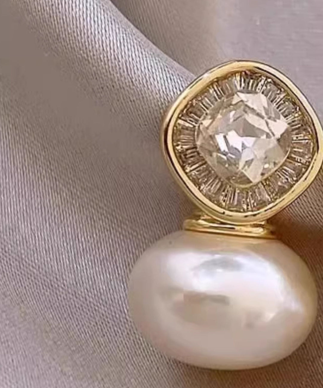 Style Gold Copper Alloy Zircon Pearl Stud Earrings