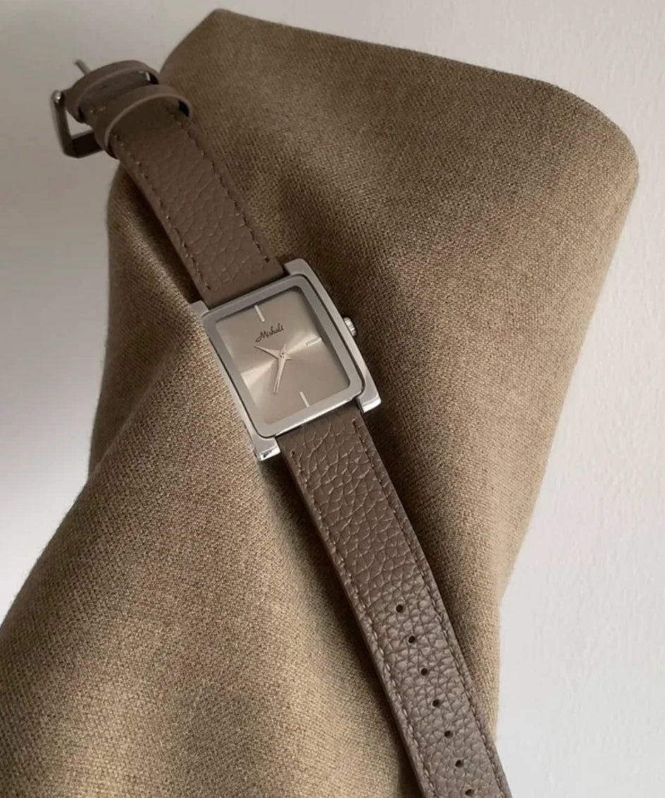 Style Gold Leather Alloy Quartz Movement Watches
